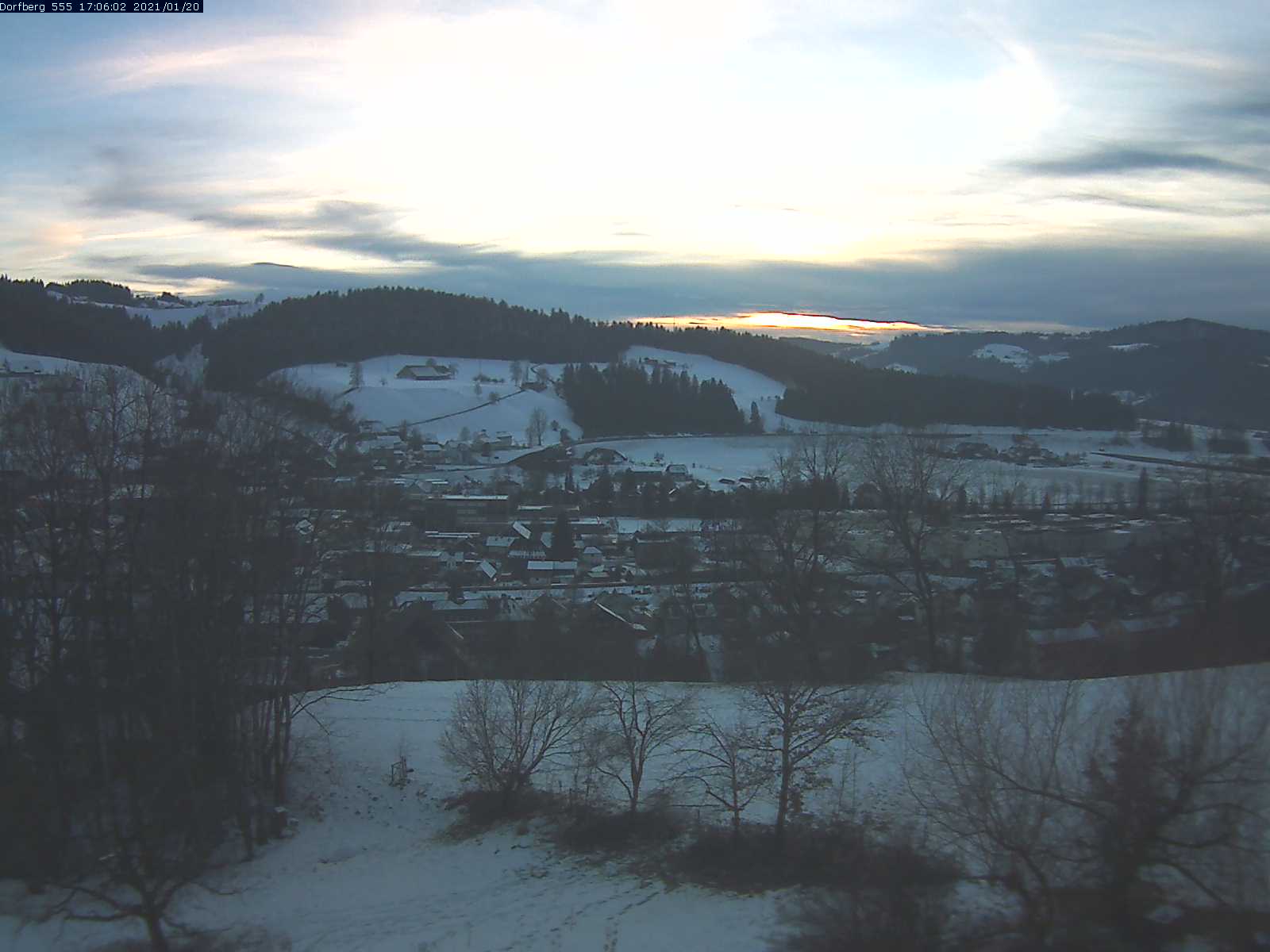 Webcam-Bild: Aussicht vom Dorfberg in Langnau 20210120-170601