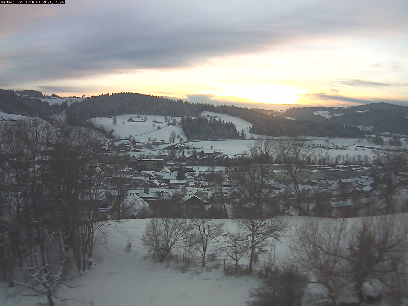 Webcam-Bild: Aussicht vom Dorfberg in Langnau 20210126-170601