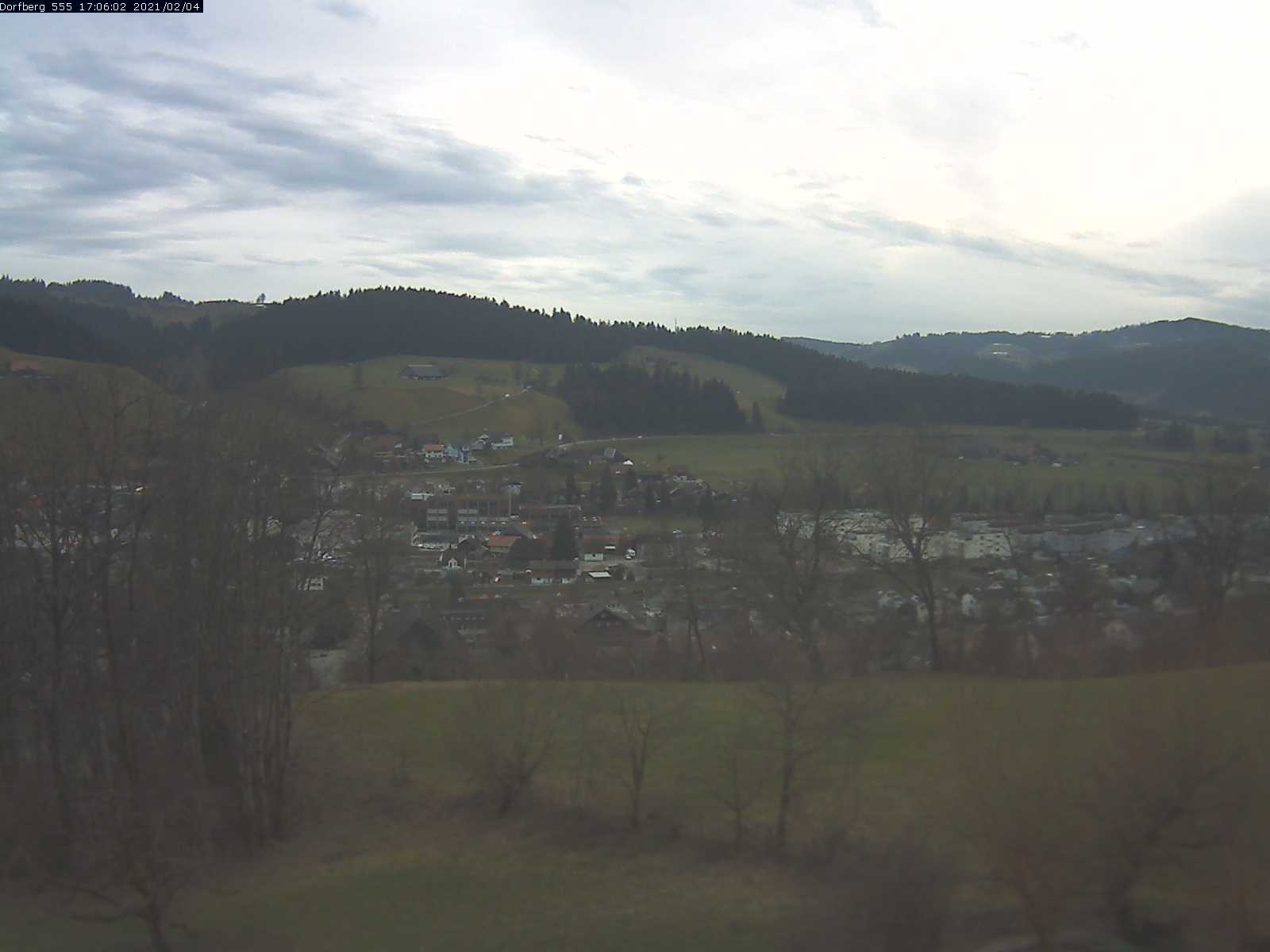 Webcam-Bild: Aussicht vom Dorfberg in Langnau 20210204-170601