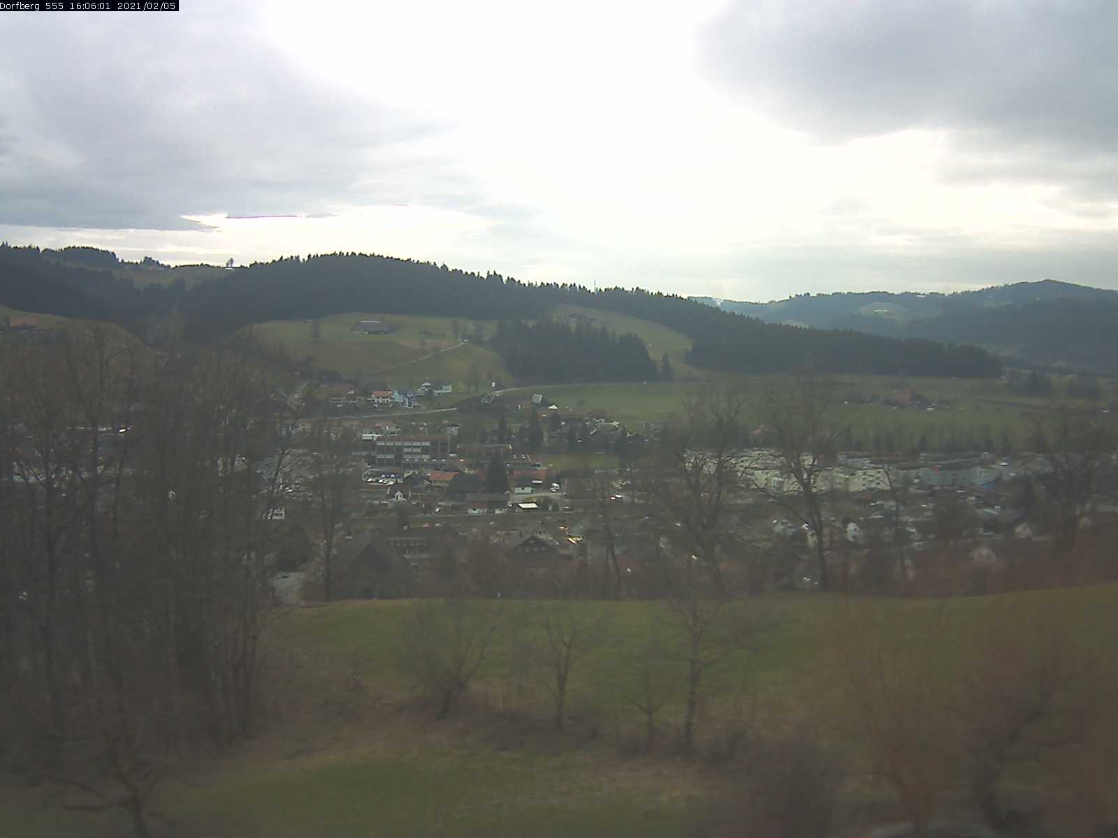 Webcam-Bild: Aussicht vom Dorfberg in Langnau 20210205-160601