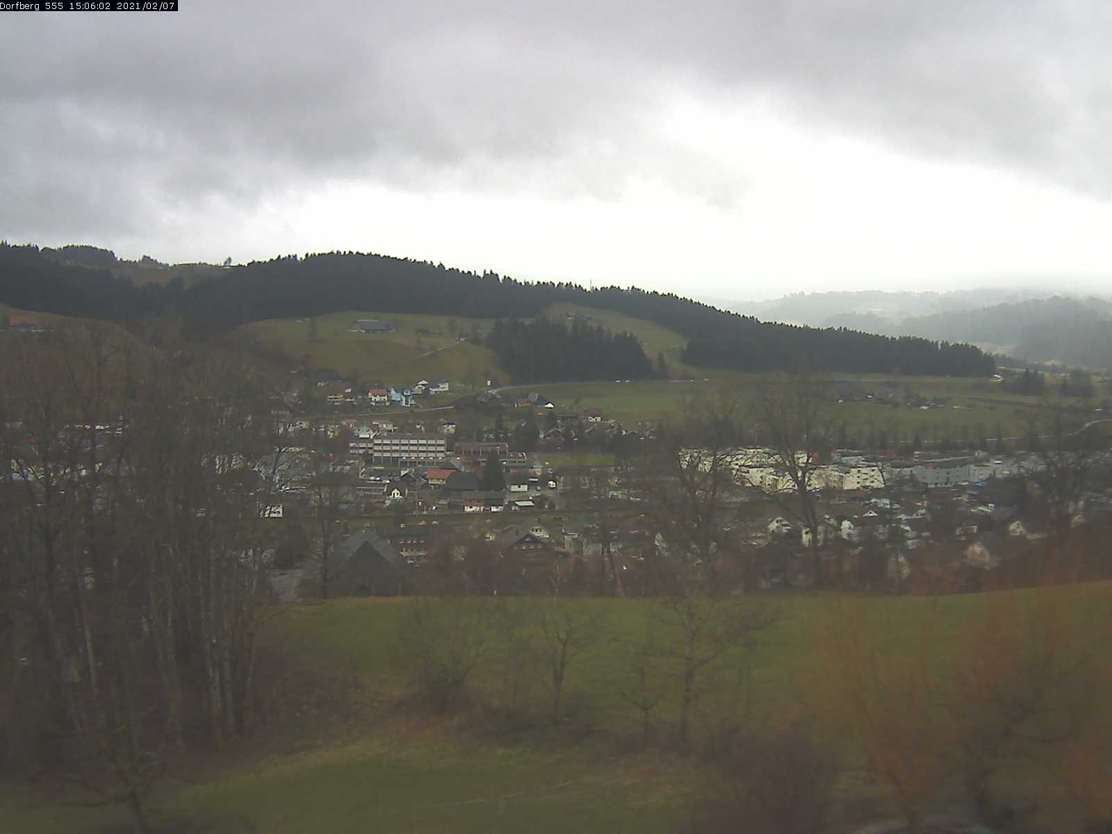 Webcam-Bild: Aussicht vom Dorfberg in Langnau 20210207-150601