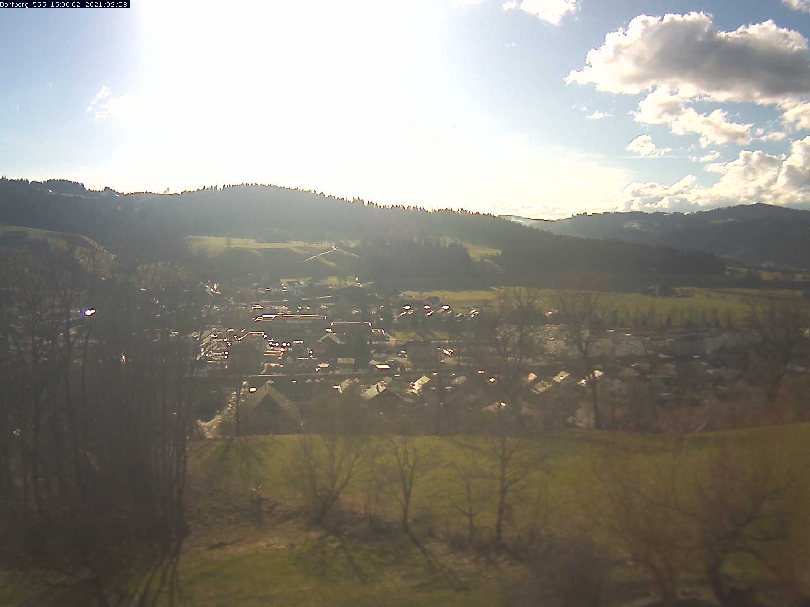 Webcam-Bild: Aussicht vom Dorfberg in Langnau 20210208-150601