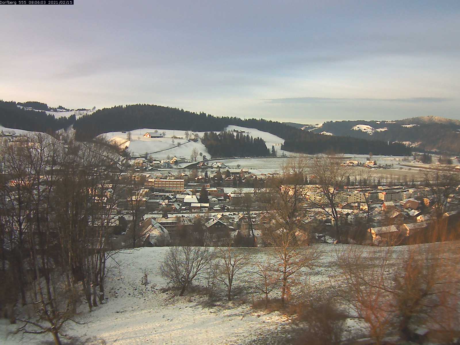 Webcam-Bild: Aussicht vom Dorfberg in Langnau 20210215-080601