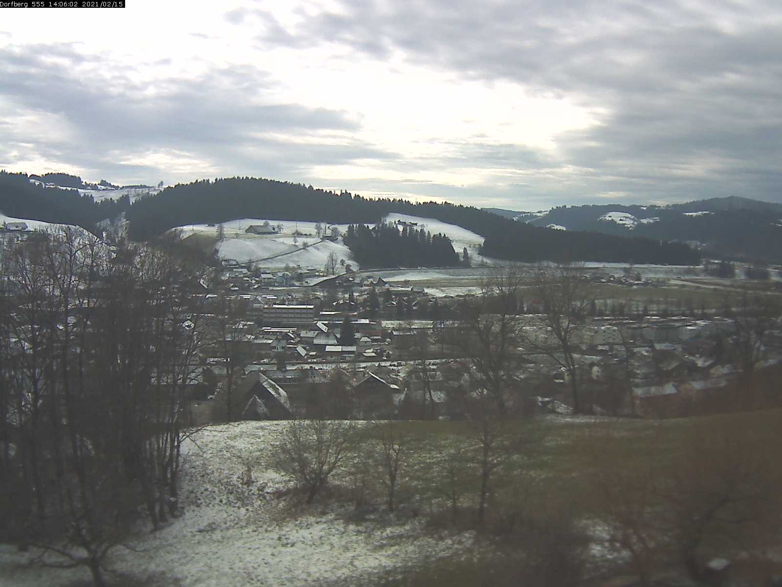 Webcam-Bild: Aussicht vom Dorfberg in Langnau 20210215-140601