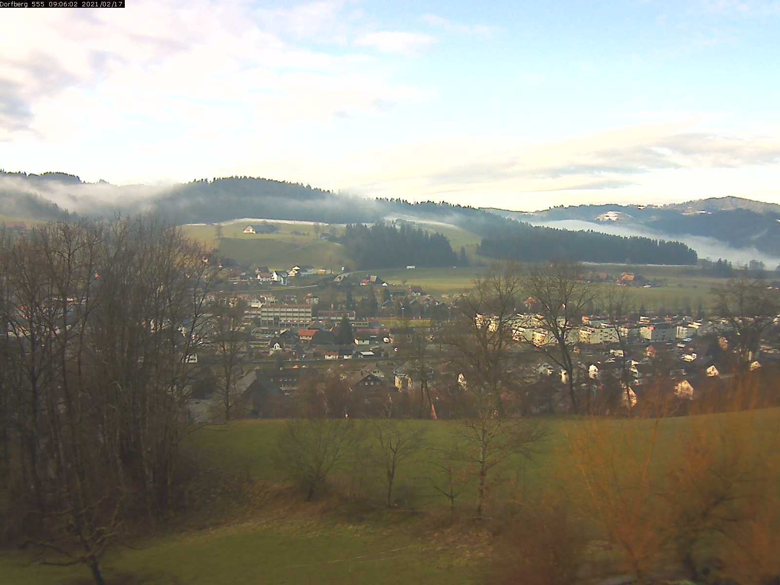 Webcam-Bild: Aussicht vom Dorfberg in Langnau 20210217-090601