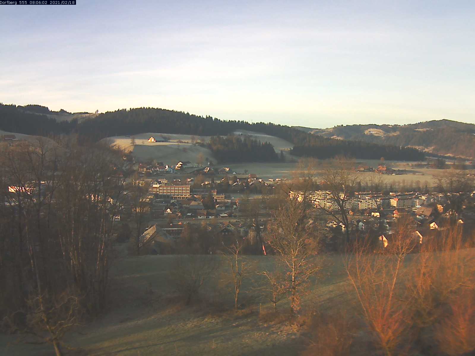 Webcam-Bild: Aussicht vom Dorfberg in Langnau 20210218-080601