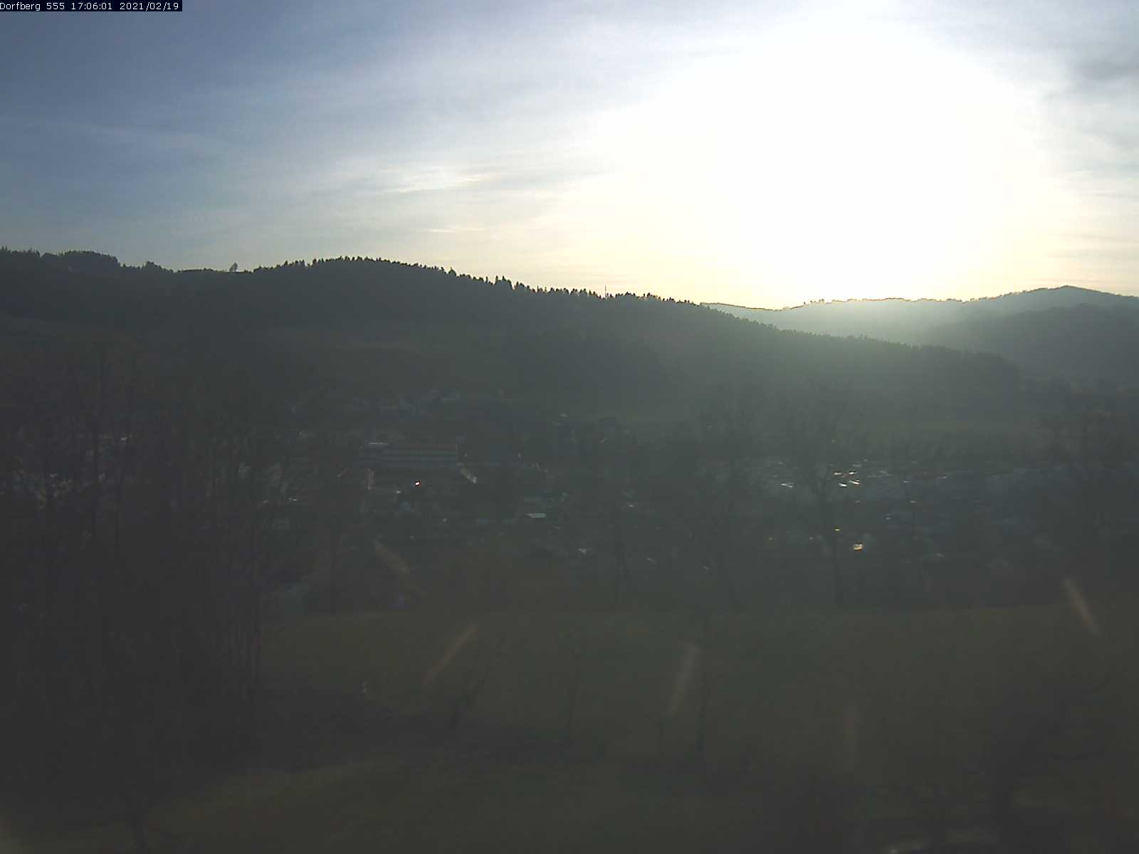 Webcam-Bild: Aussicht vom Dorfberg in Langnau 20210219-170601