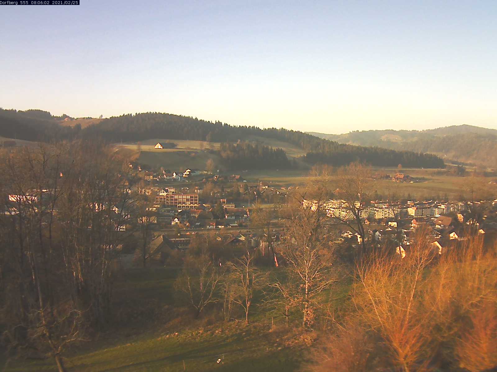 Webcam-Bild: Aussicht vom Dorfberg in Langnau 20210225-080601