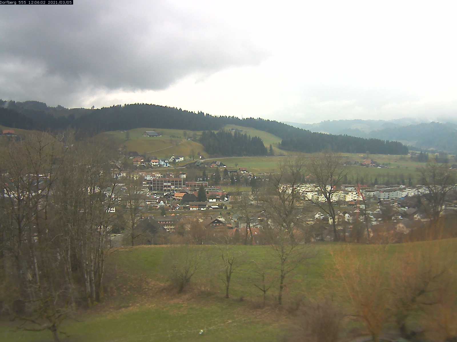 Webcam-Bild: Aussicht vom Dorfberg in Langnau 20210305-120601