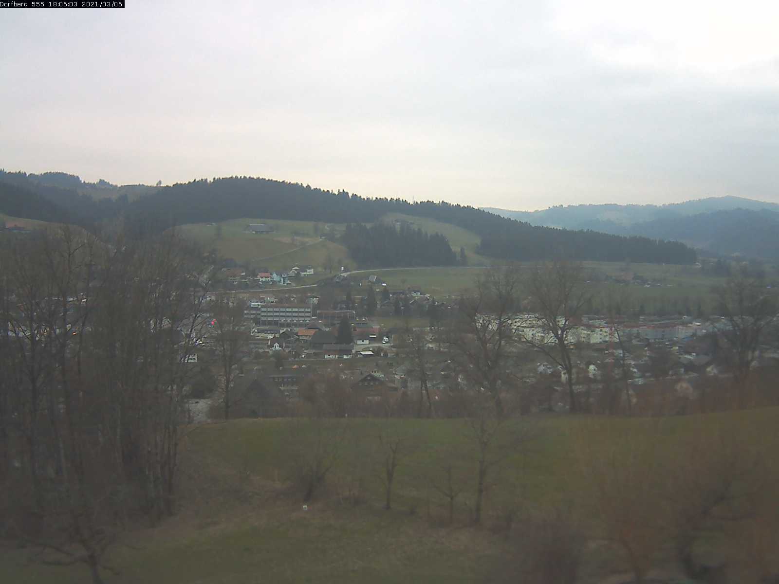 Webcam-Bild: Aussicht vom Dorfberg in Langnau 20210306-180601