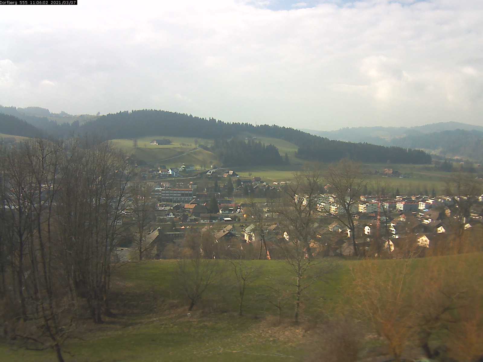 Webcam-Bild: Aussicht vom Dorfberg in Langnau 20210307-110601