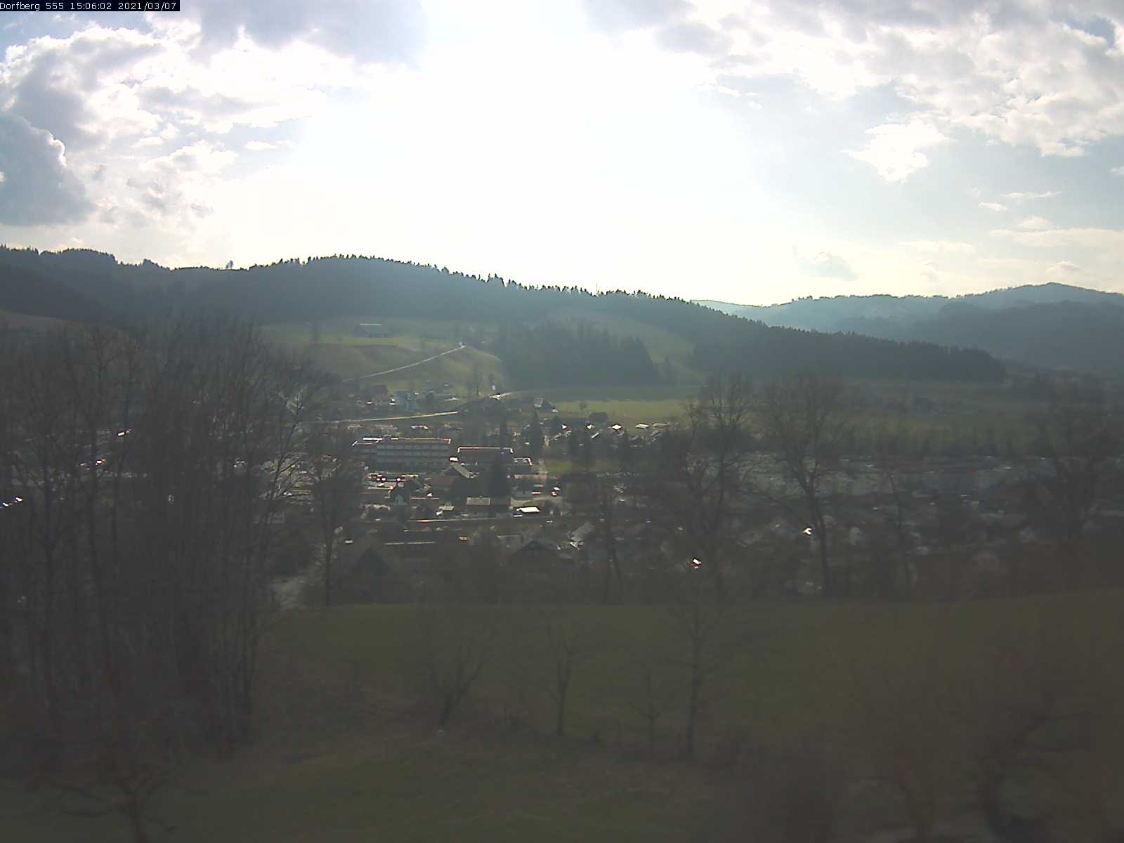 Webcam-Bild: Aussicht vom Dorfberg in Langnau 20210307-150602