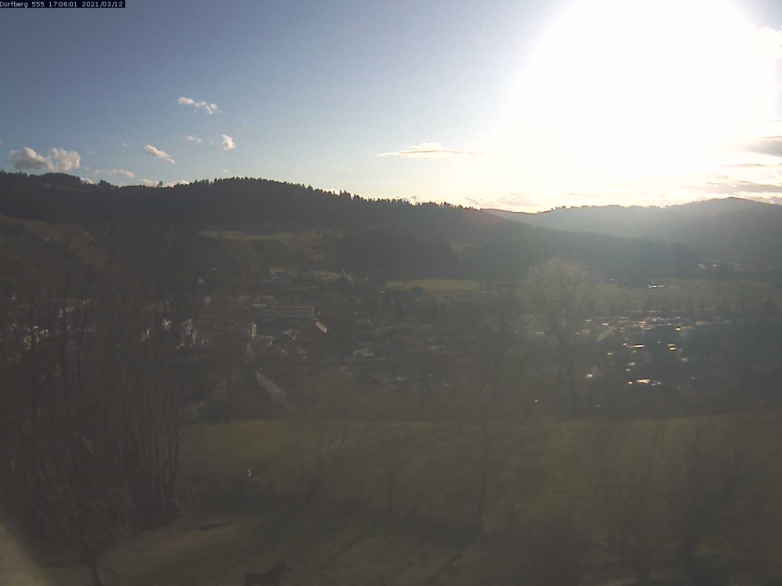 Webcam-Bild: Aussicht vom Dorfberg in Langnau 20210312-170601