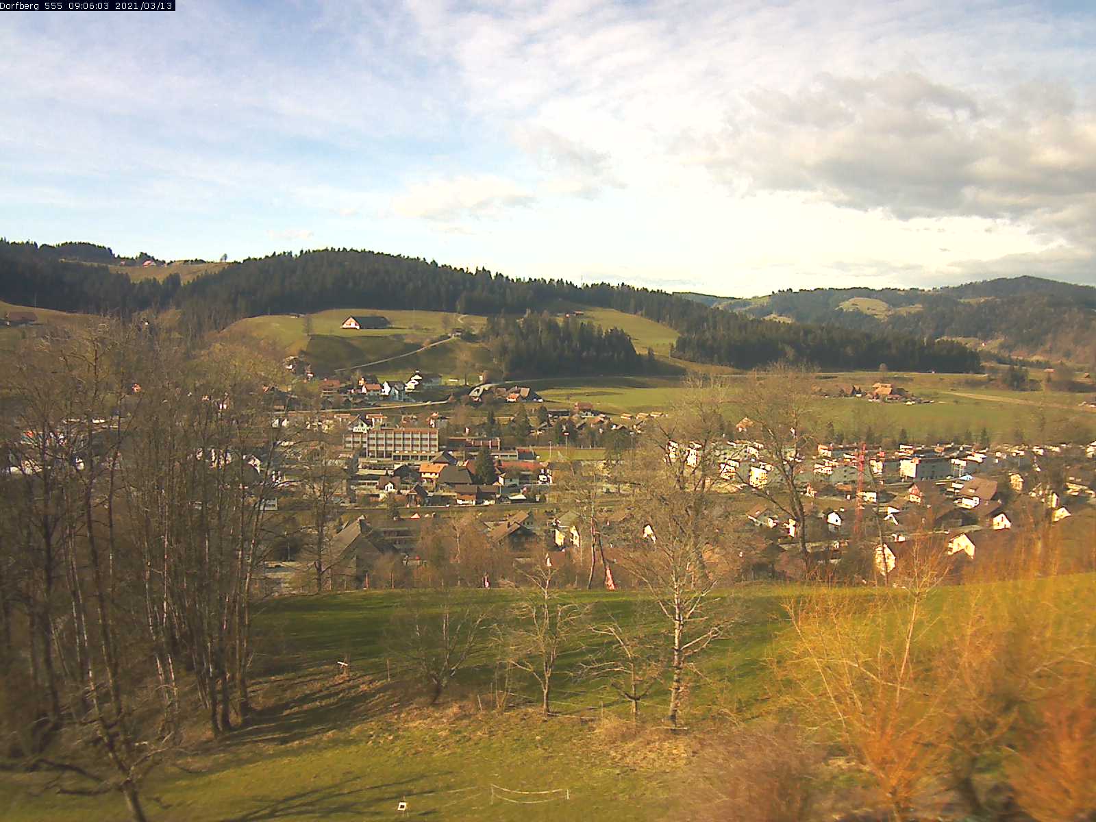 Webcam-Bild: Aussicht vom Dorfberg in Langnau 20210313-090601