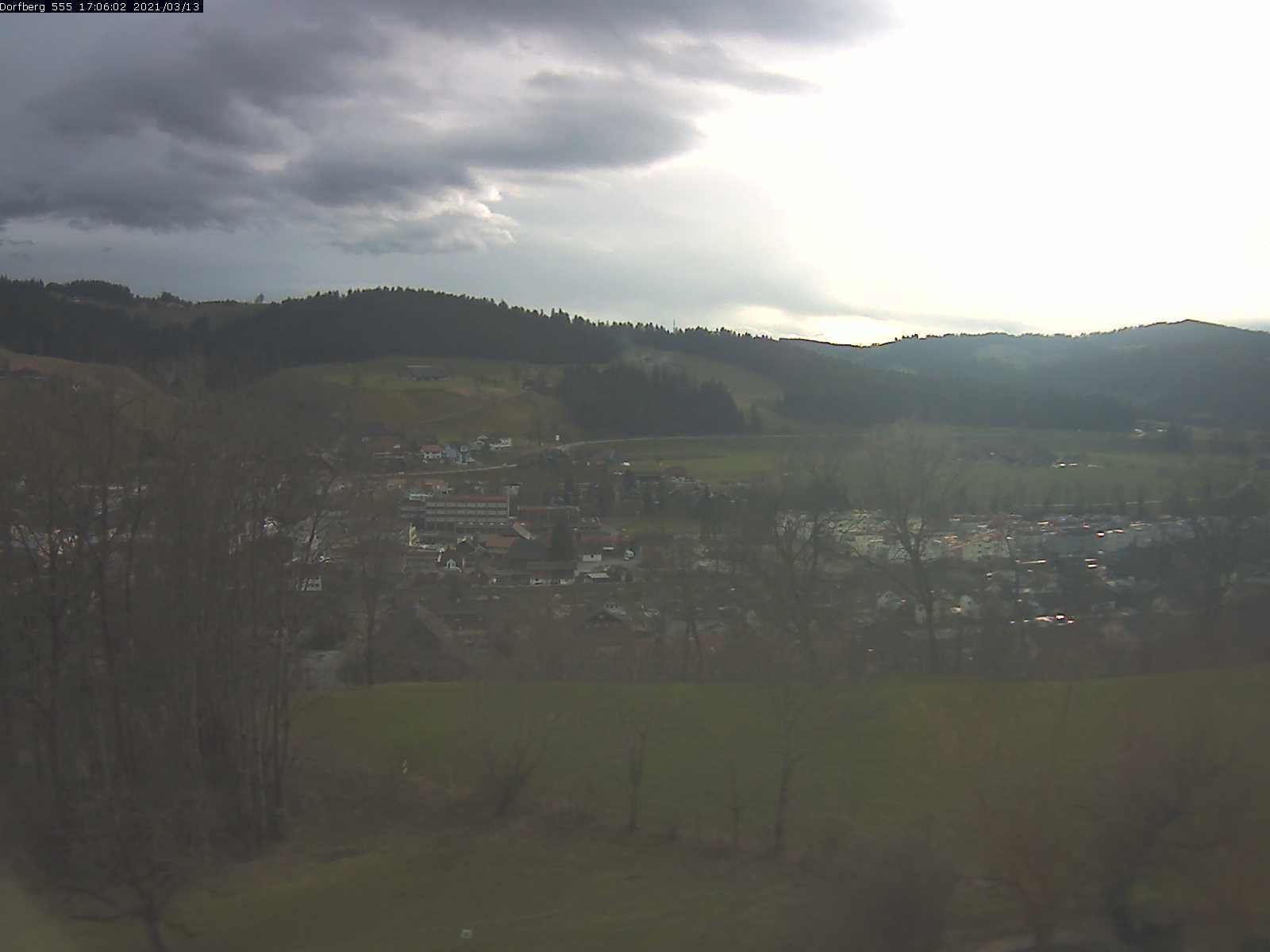 Webcam-Bild: Aussicht vom Dorfberg in Langnau 20210313-170601