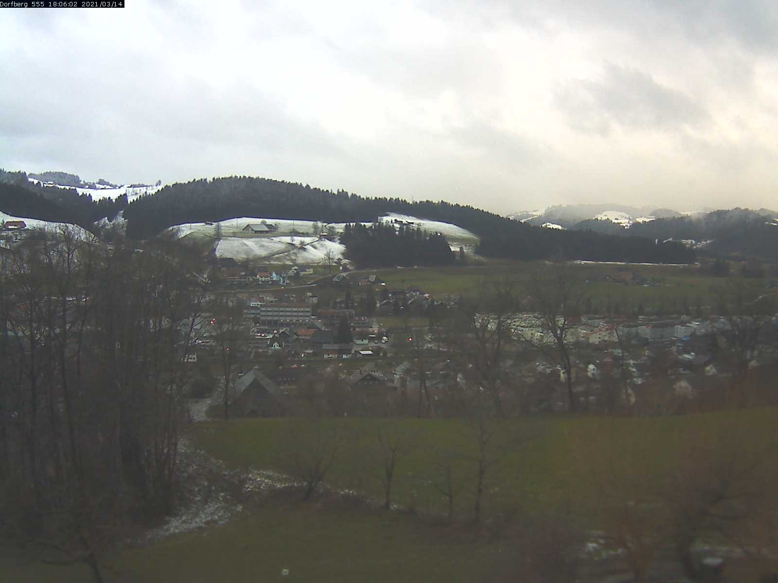 Webcam-Bild: Aussicht vom Dorfberg in Langnau 20210314-180601