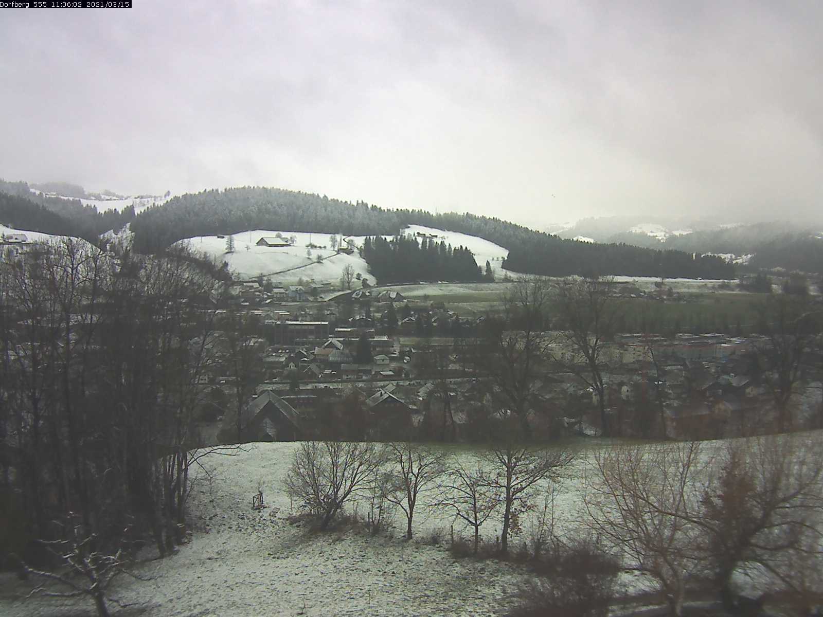 Webcam-Bild: Aussicht vom Dorfberg in Langnau 20210315-110601