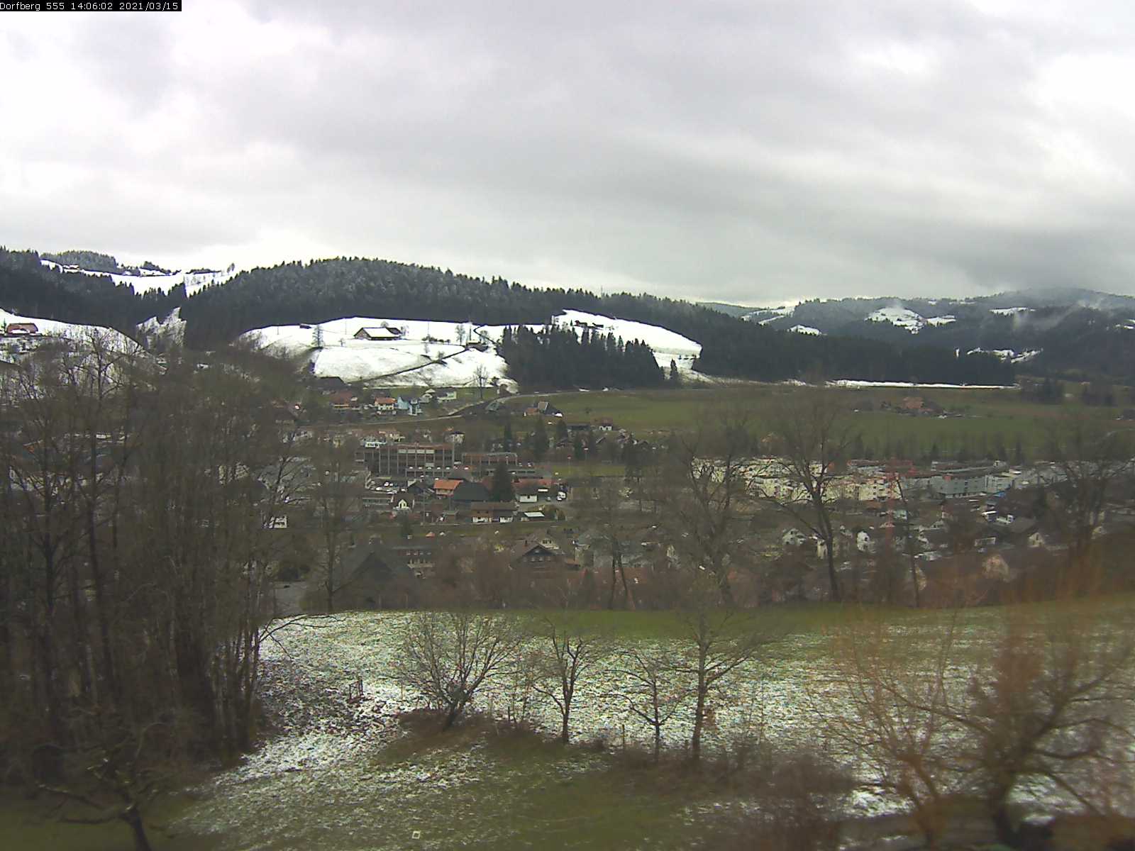 Webcam-Bild: Aussicht vom Dorfberg in Langnau 20210315-140601