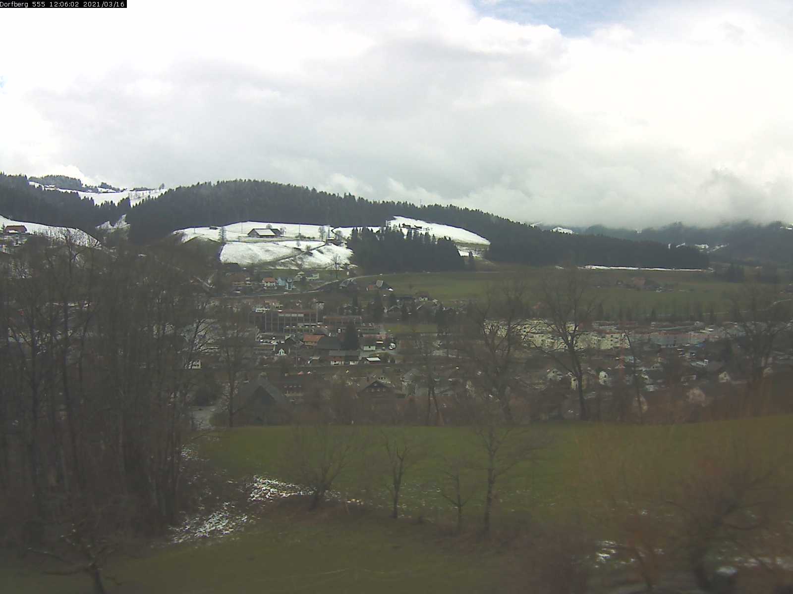 Webcam-Bild: Aussicht vom Dorfberg in Langnau 20210316-120601