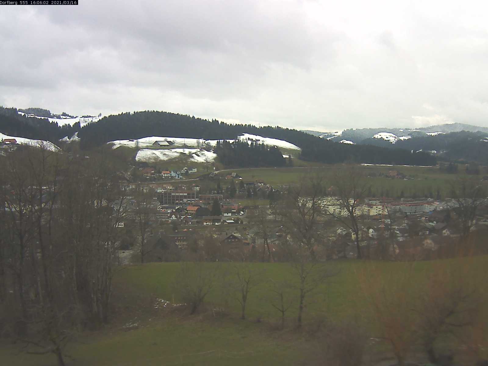 Webcam-Bild: Aussicht vom Dorfberg in Langnau 20210316-160601