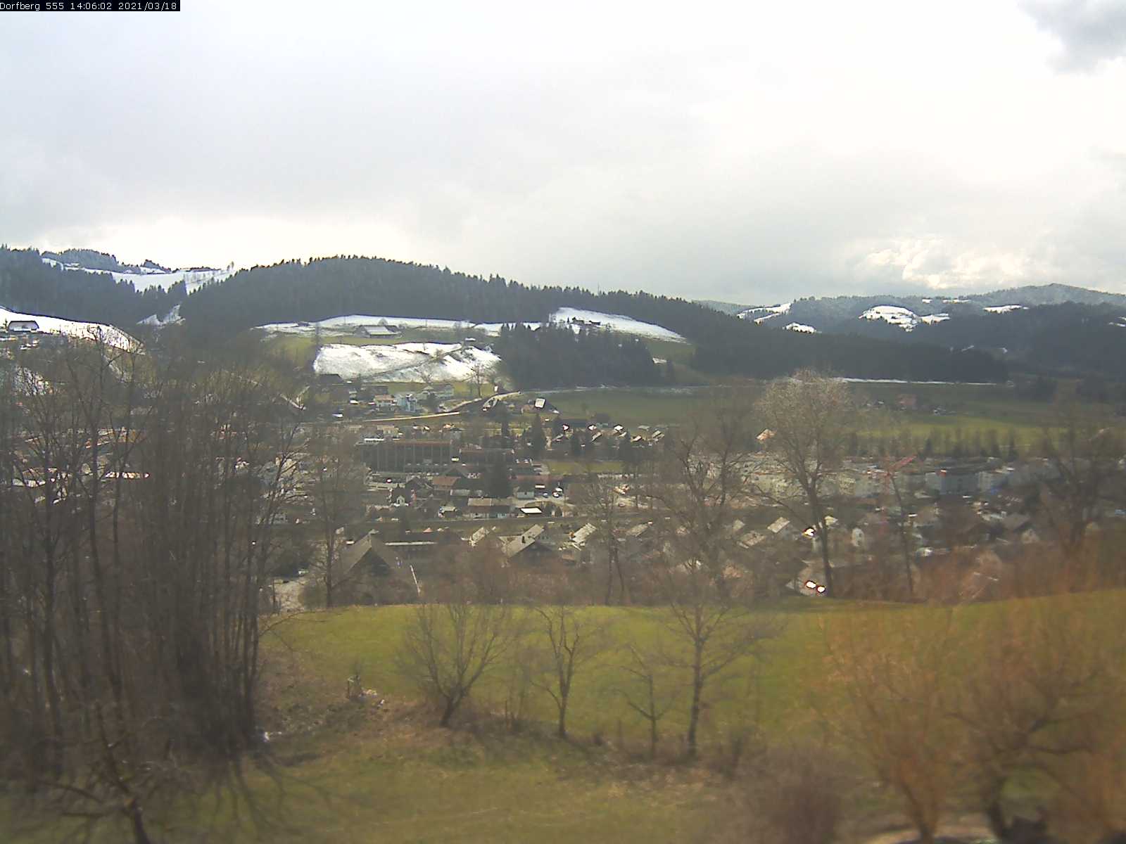 Webcam-Bild: Aussicht vom Dorfberg in Langnau 20210318-140601