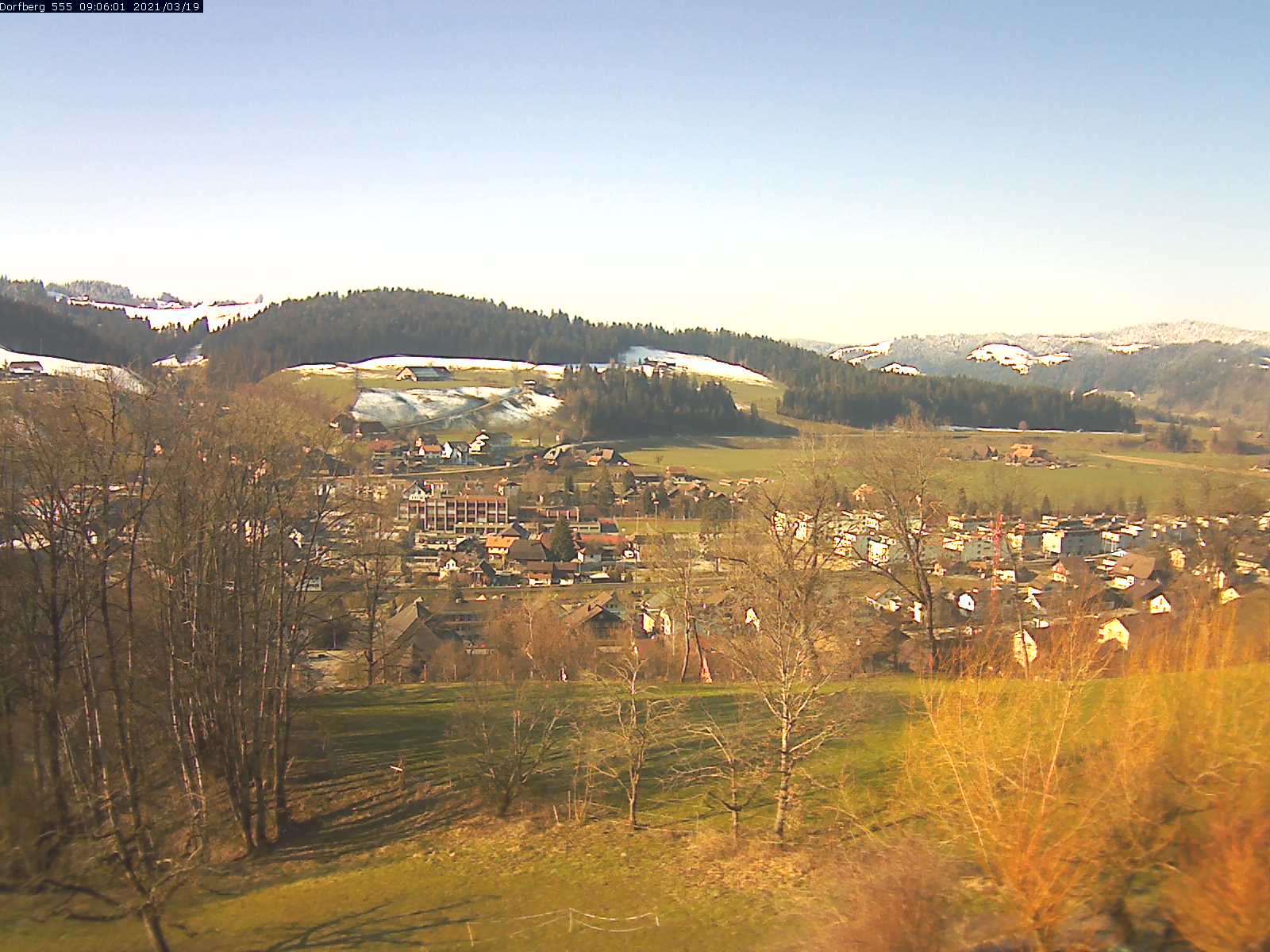 Webcam-Bild: Aussicht vom Dorfberg in Langnau 20210319-090601