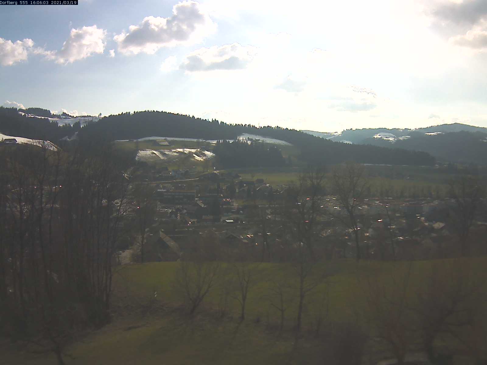Webcam-Bild: Aussicht vom Dorfberg in Langnau 20210319-160601