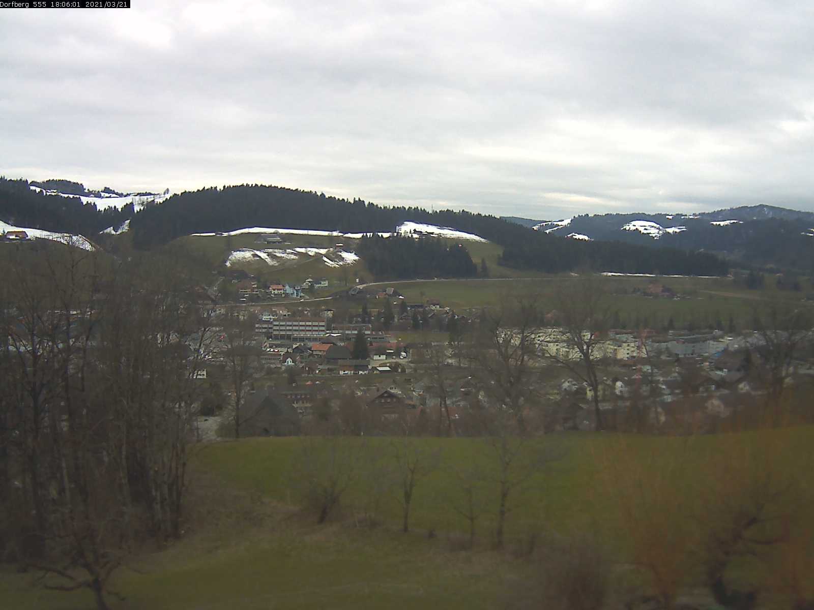 Webcam-Bild: Aussicht vom Dorfberg in Langnau 20210321-180601