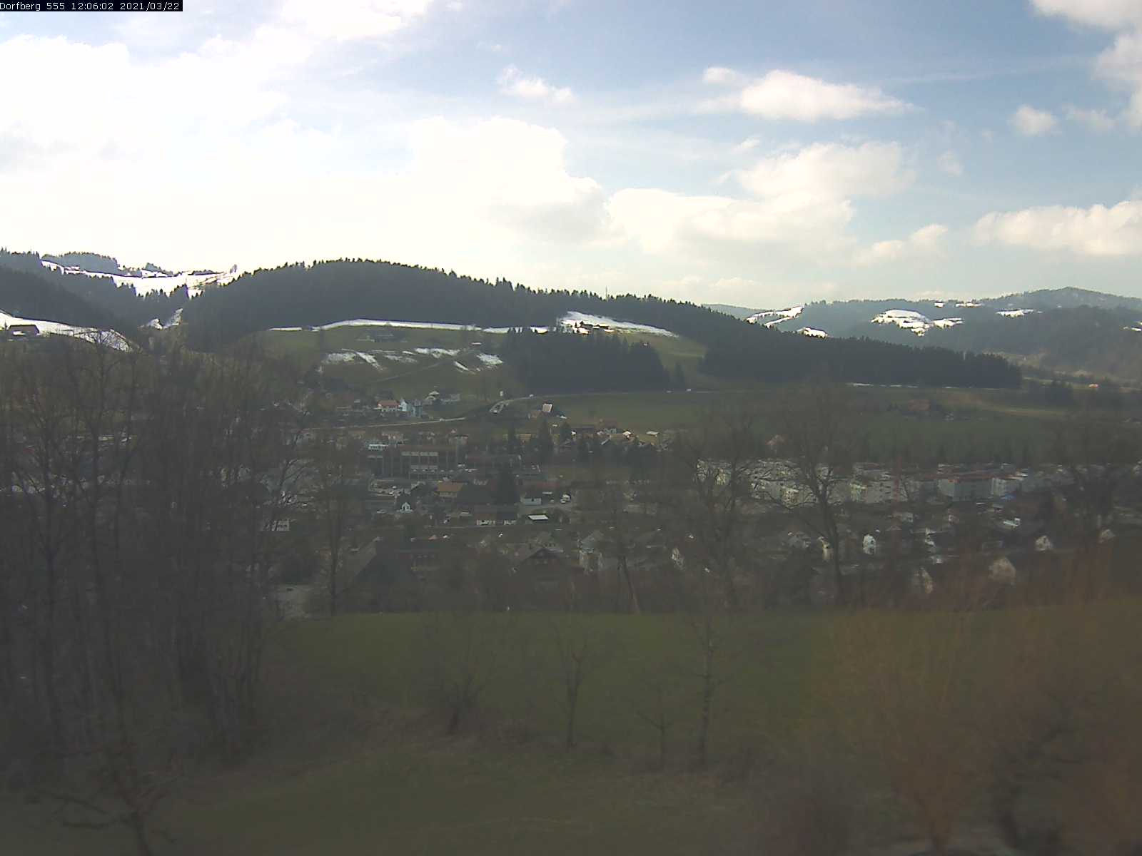 Webcam-Bild: Aussicht vom Dorfberg in Langnau 20210322-120601