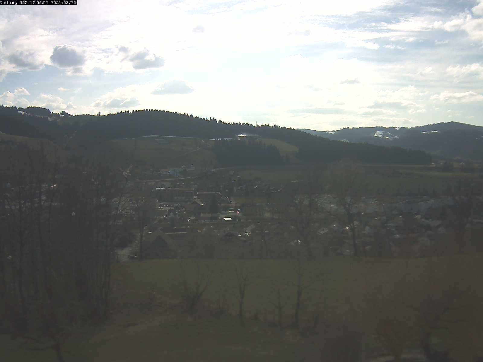Webcam-Bild: Aussicht vom Dorfberg in Langnau 20210325-150601
