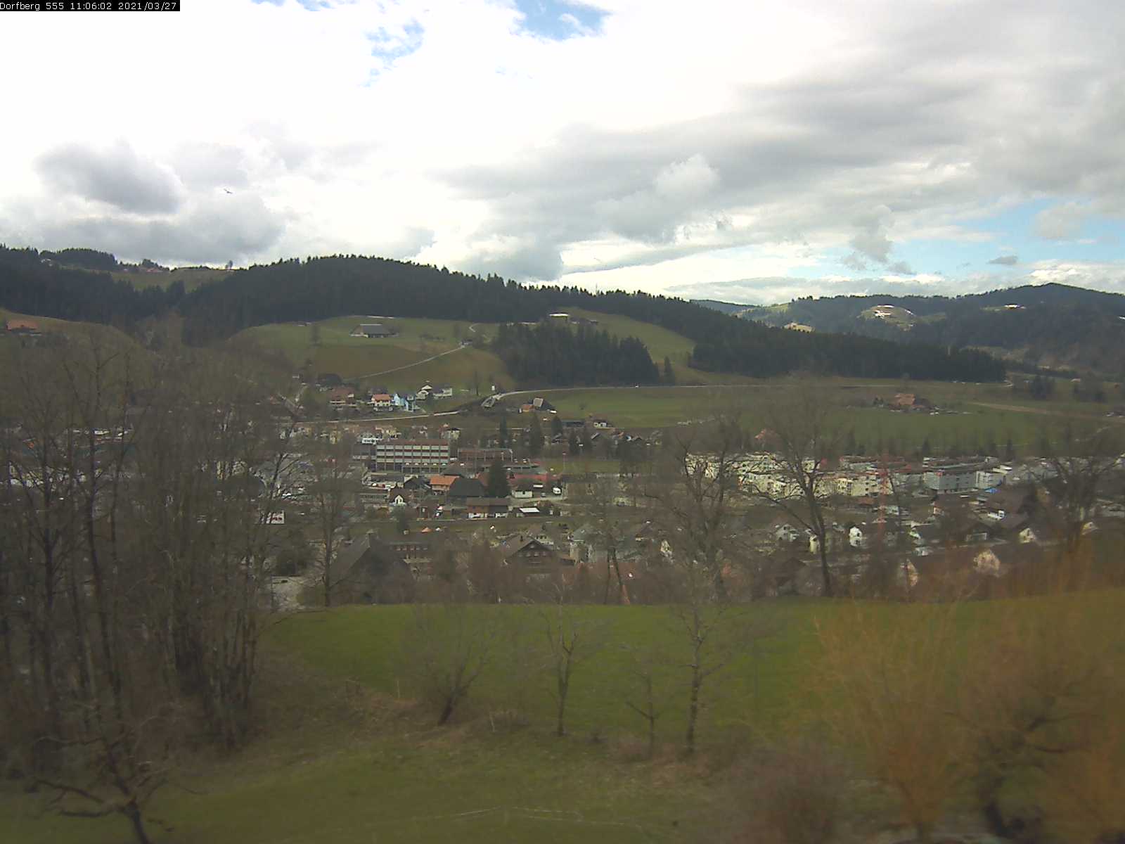 Webcam-Bild: Aussicht vom Dorfberg in Langnau 20210327-110601