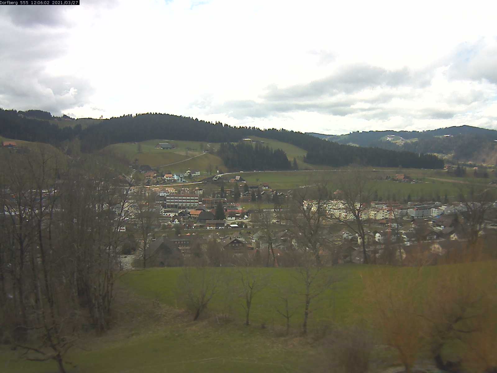 Webcam-Bild: Aussicht vom Dorfberg in Langnau 20210327-120601