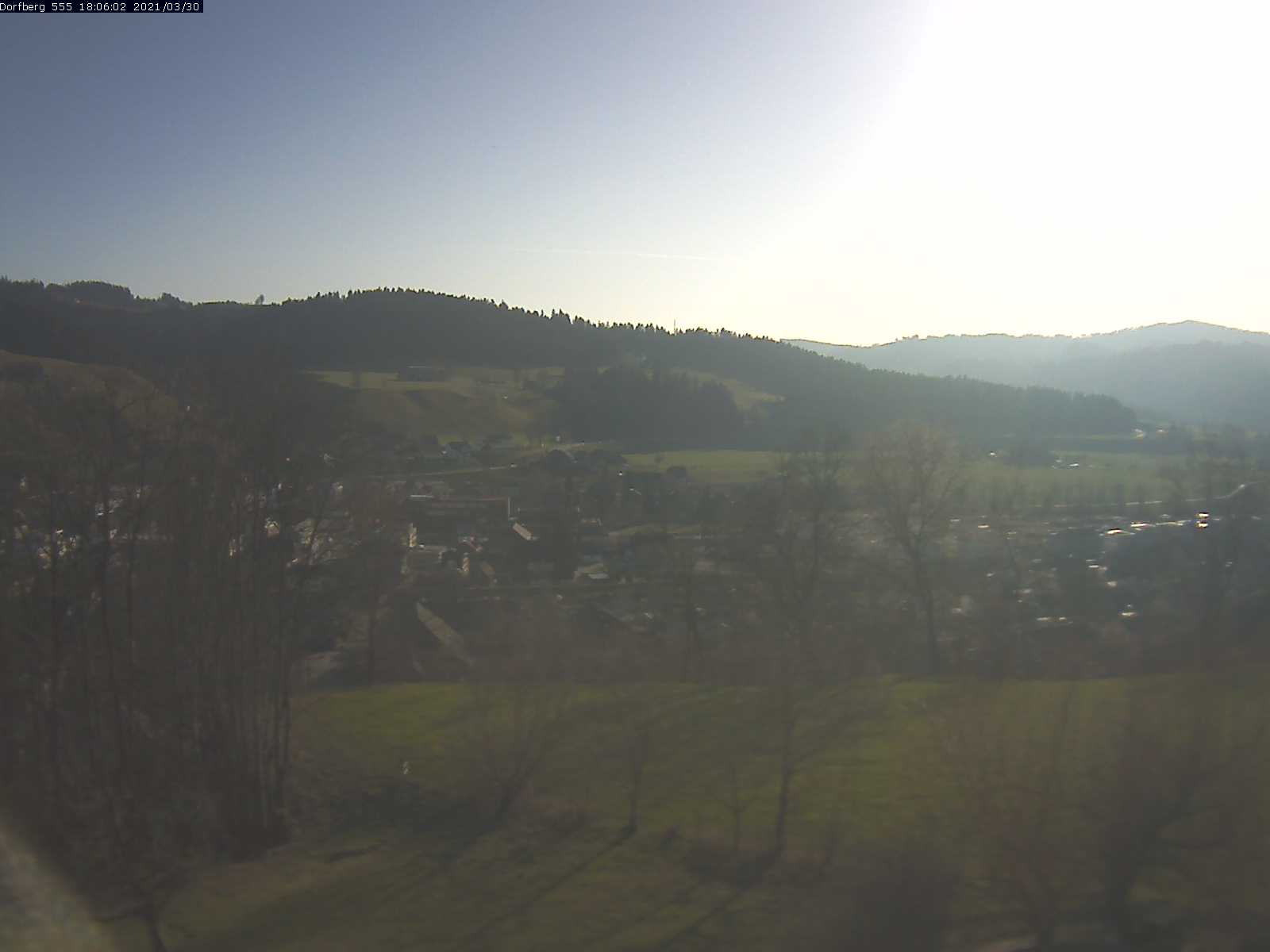 Webcam-Bild: Aussicht vom Dorfberg in Langnau 20210330-180601