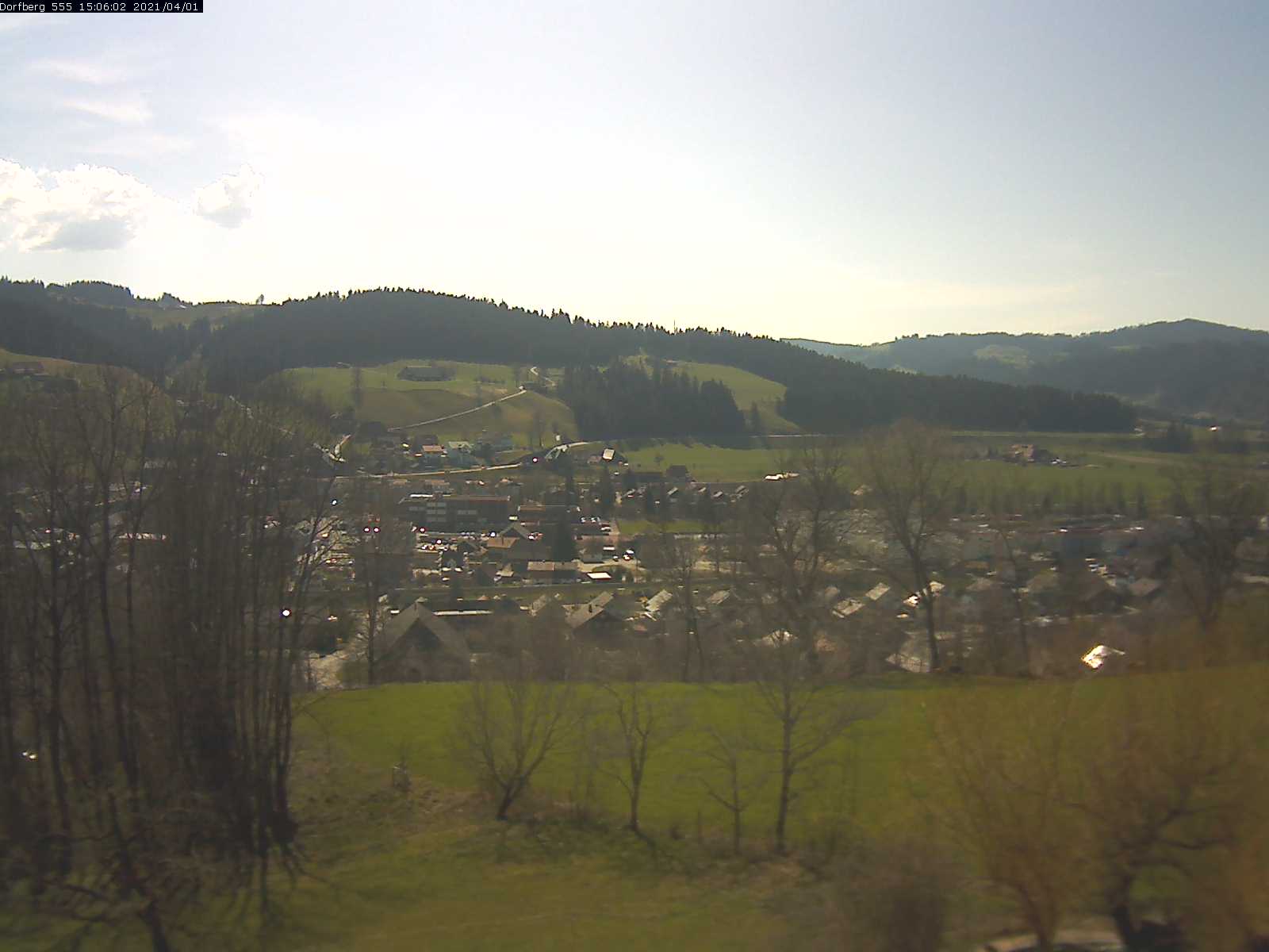 Webcam-Bild: Aussicht vom Dorfberg in Langnau 20210401-150601