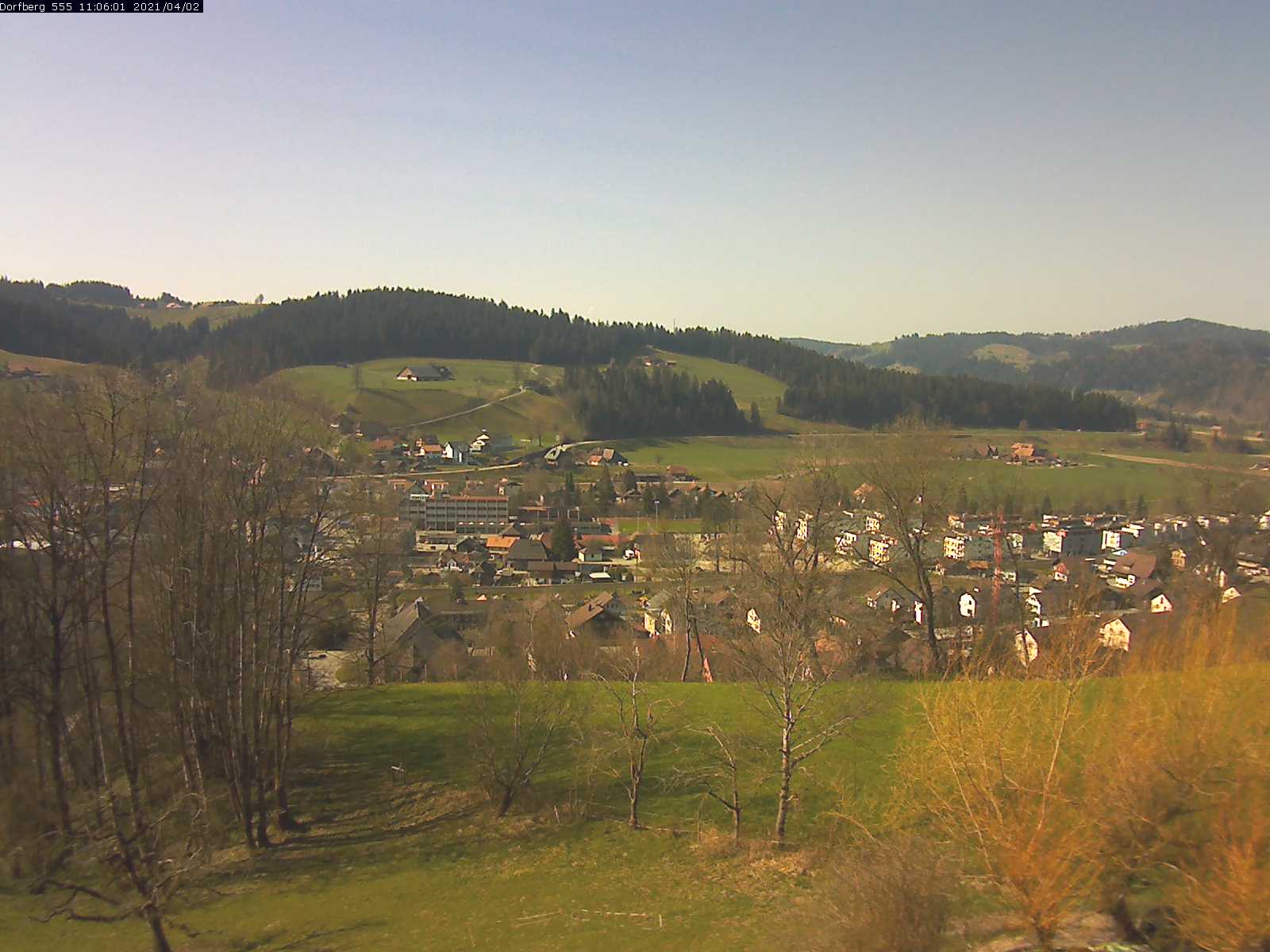 Webcam-Bild: Aussicht vom Dorfberg in Langnau 20210402-110601