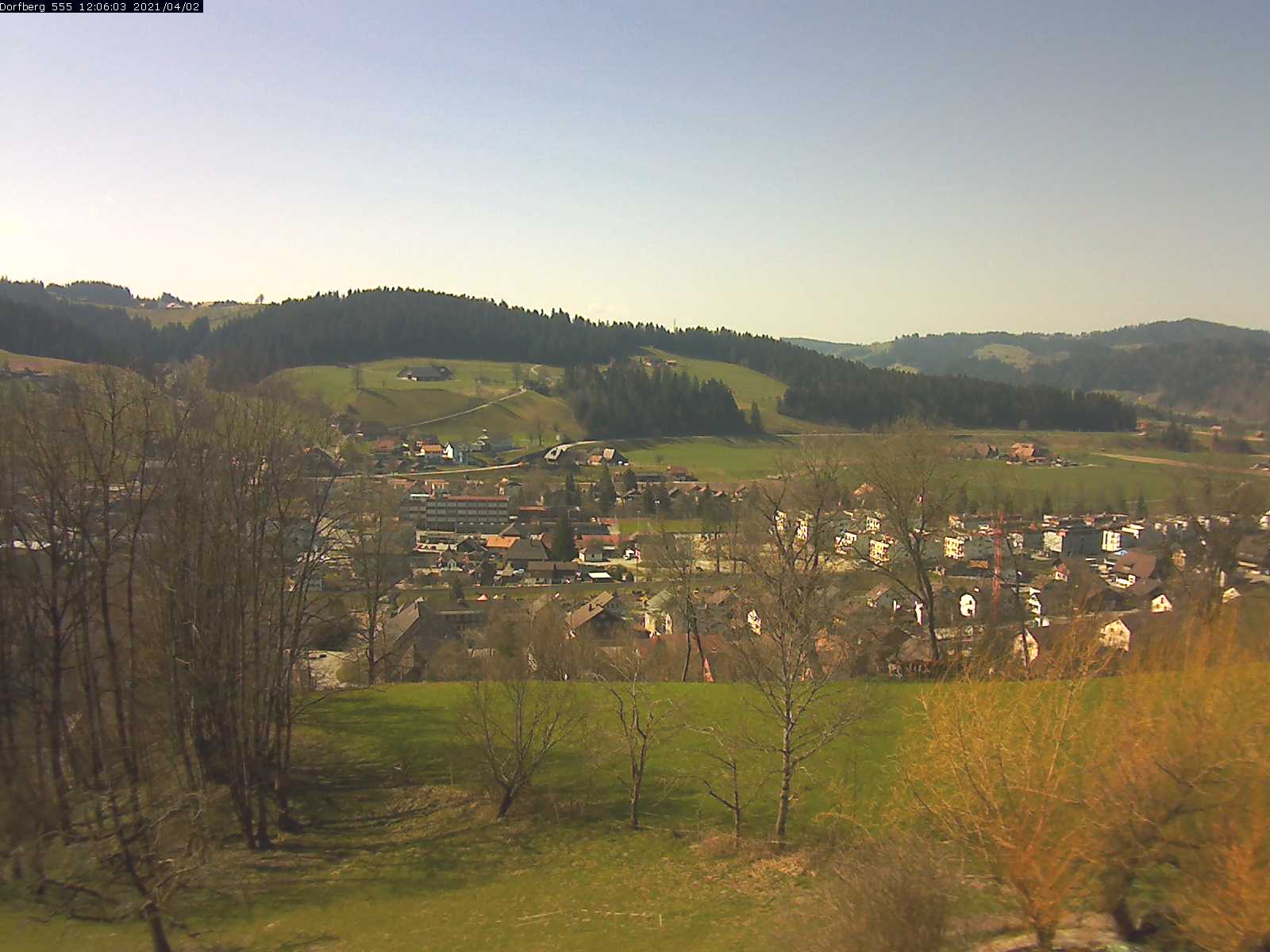 Webcam-Bild: Aussicht vom Dorfberg in Langnau 20210402-120601