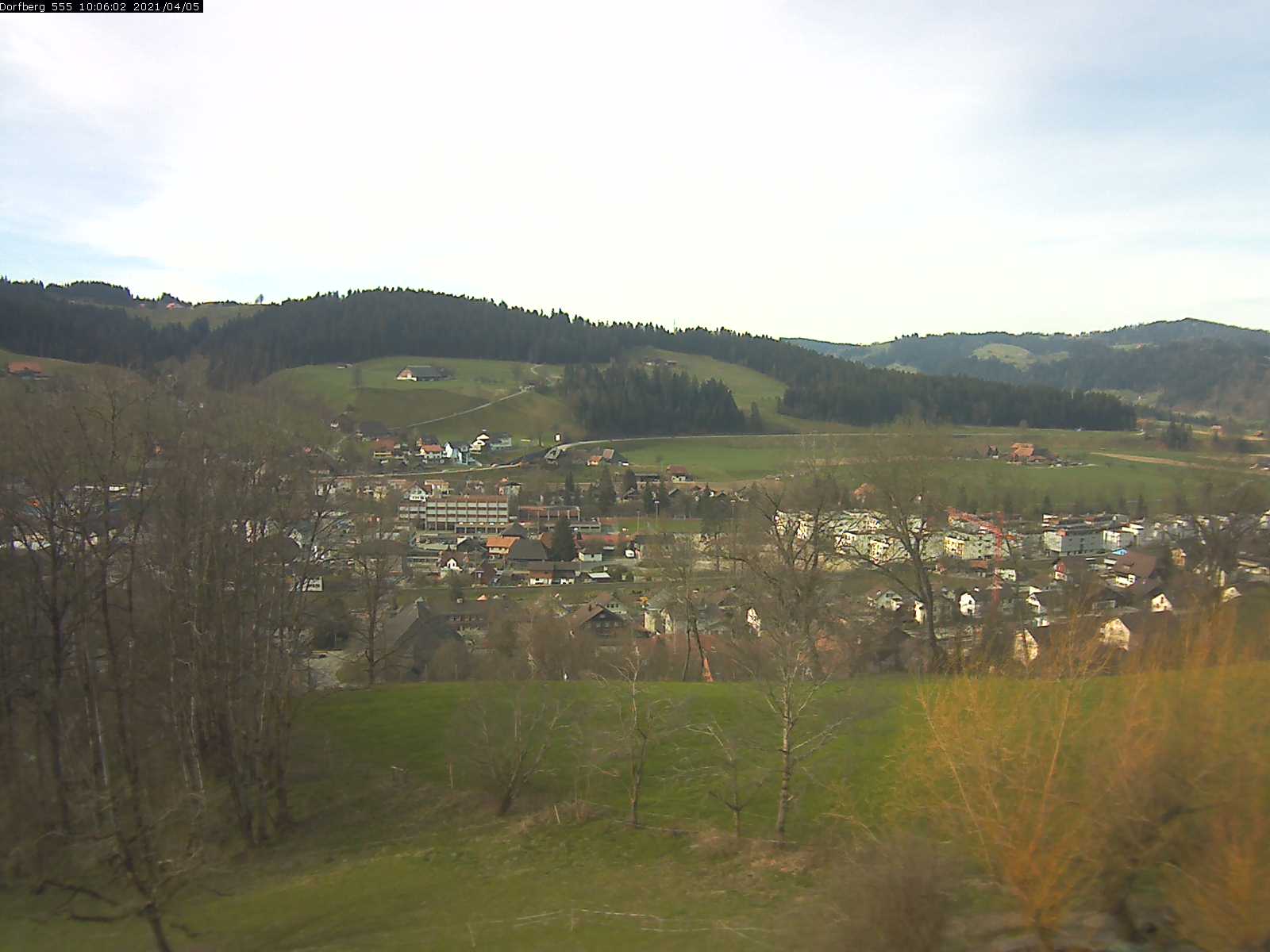 Webcam-Bild: Aussicht vom Dorfberg in Langnau 20210405-100601