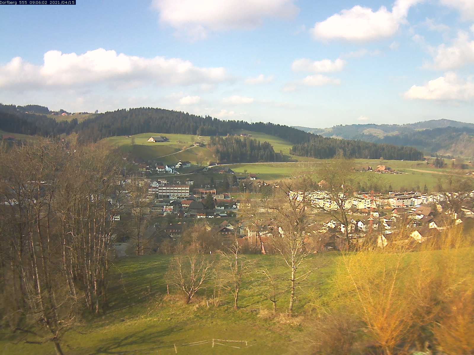 Webcam-Bild: Aussicht vom Dorfberg in Langnau 20210415-090601