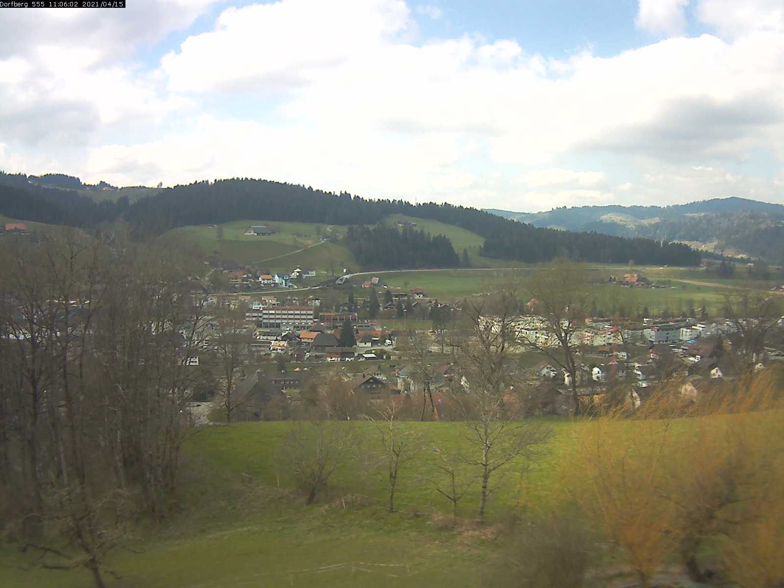 Webcam-Bild: Aussicht vom Dorfberg in Langnau 20210415-110601