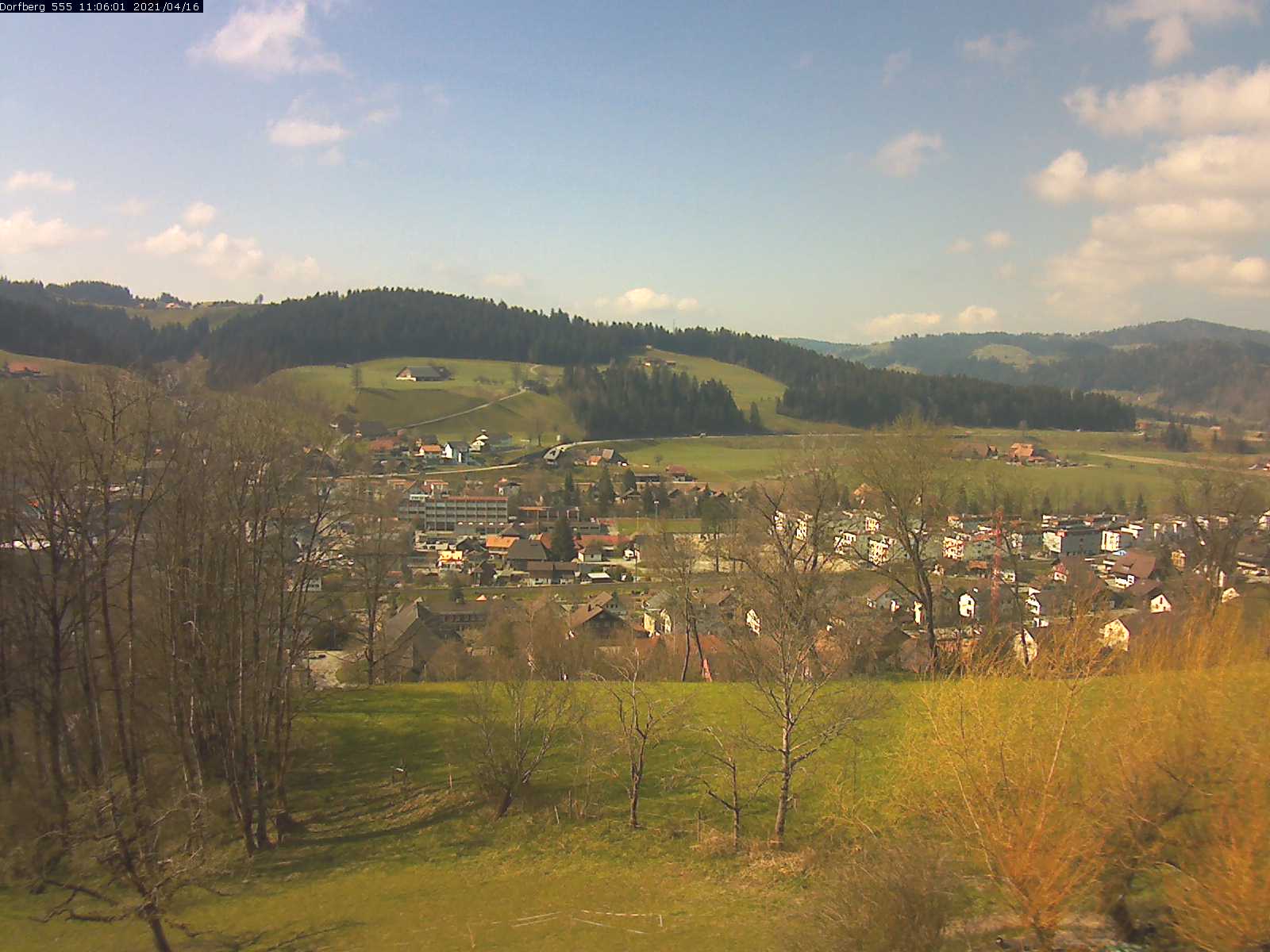 Webcam-Bild: Aussicht vom Dorfberg in Langnau 20210416-110601