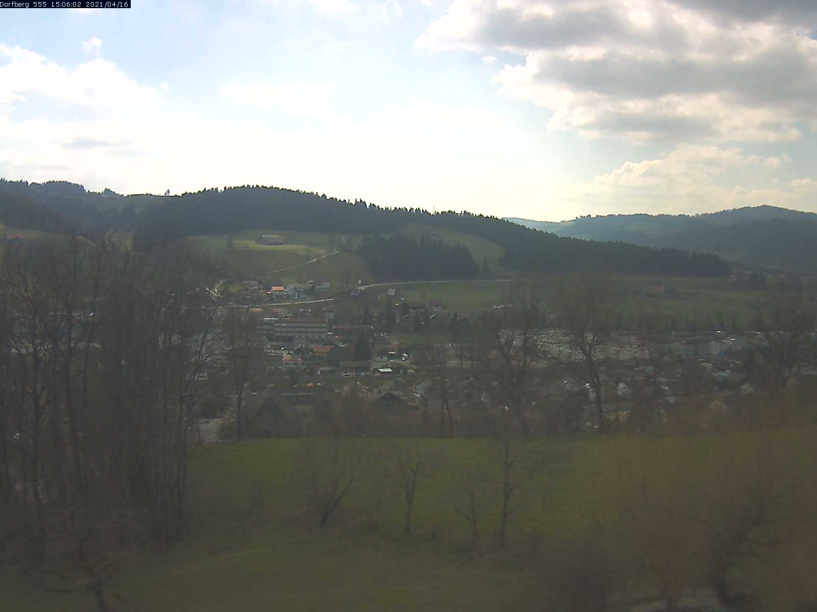 Webcam-Bild: Aussicht vom Dorfberg in Langnau 20210416-150601