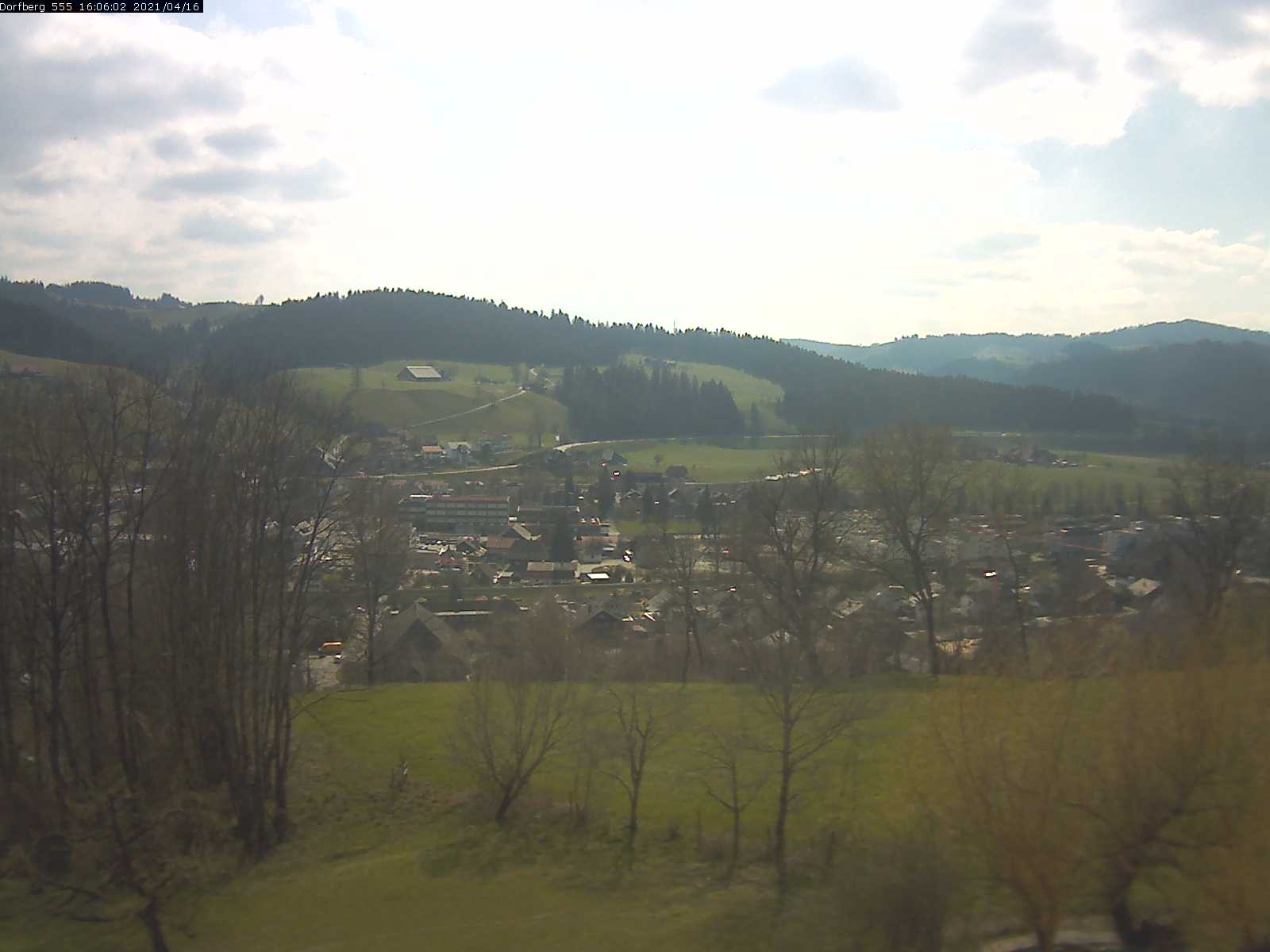 Webcam-Bild: Aussicht vom Dorfberg in Langnau 20210416-160601