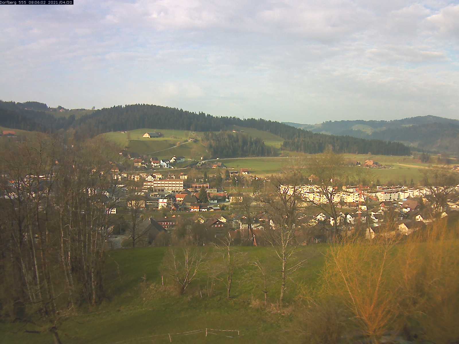 Webcam-Bild: Aussicht vom Dorfberg in Langnau 20210420-080601