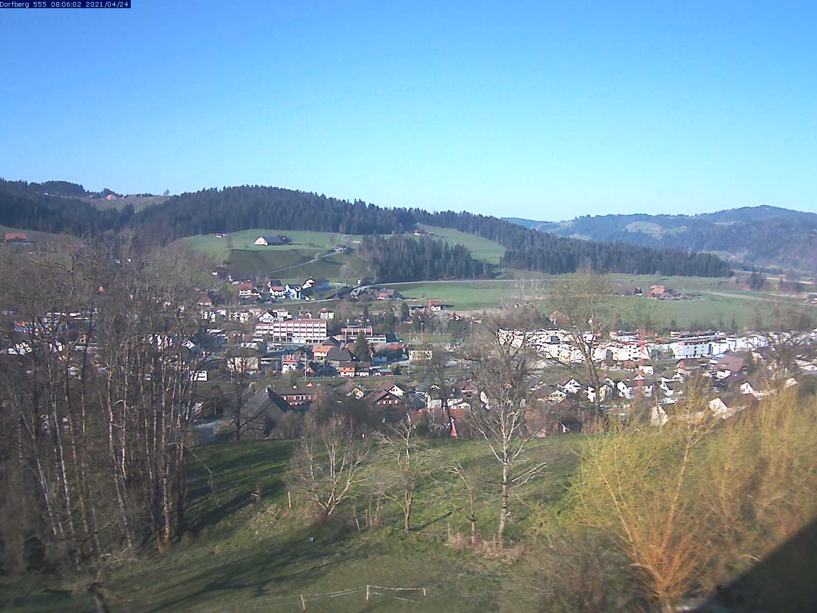 Webcam-Bild: Aussicht vom Dorfberg in Langnau 20210424-080601