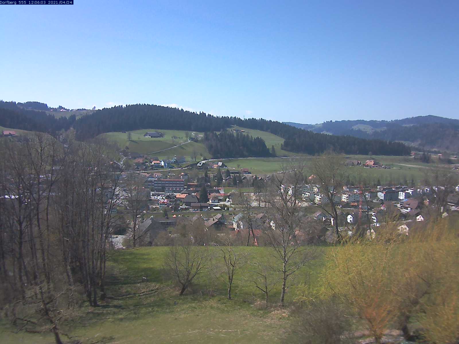 Webcam-Bild: Aussicht vom Dorfberg in Langnau 20210424-120602