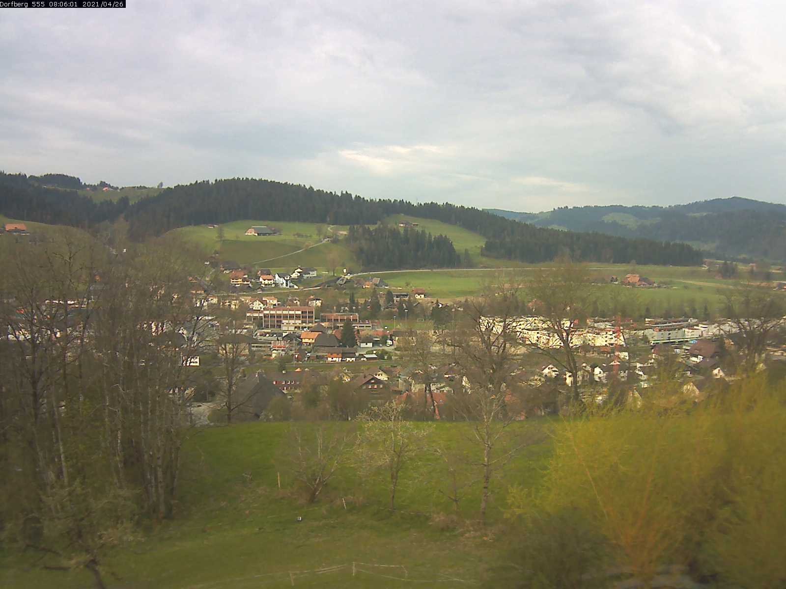 Webcam-Bild: Aussicht vom Dorfberg in Langnau 20210426-080601