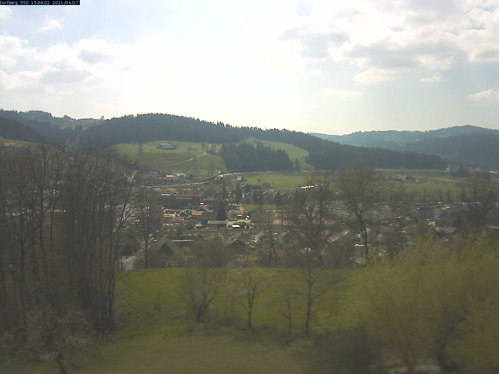 Webcam-Bild: Aussicht vom Dorfberg in Langnau 20210427-150601