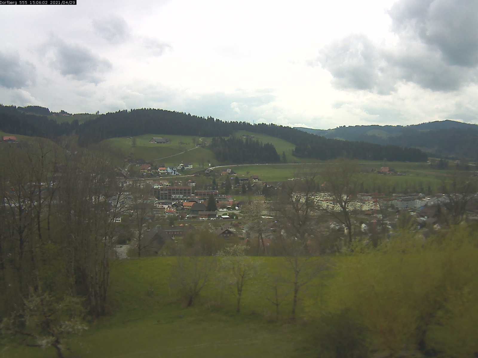 Webcam-Bild: Aussicht vom Dorfberg in Langnau 20210429-150601
