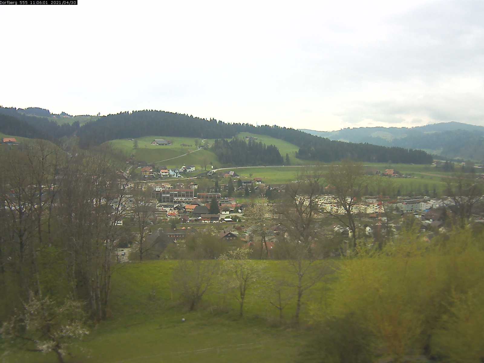 Webcam-Bild: Aussicht vom Dorfberg in Langnau 20210430-110601