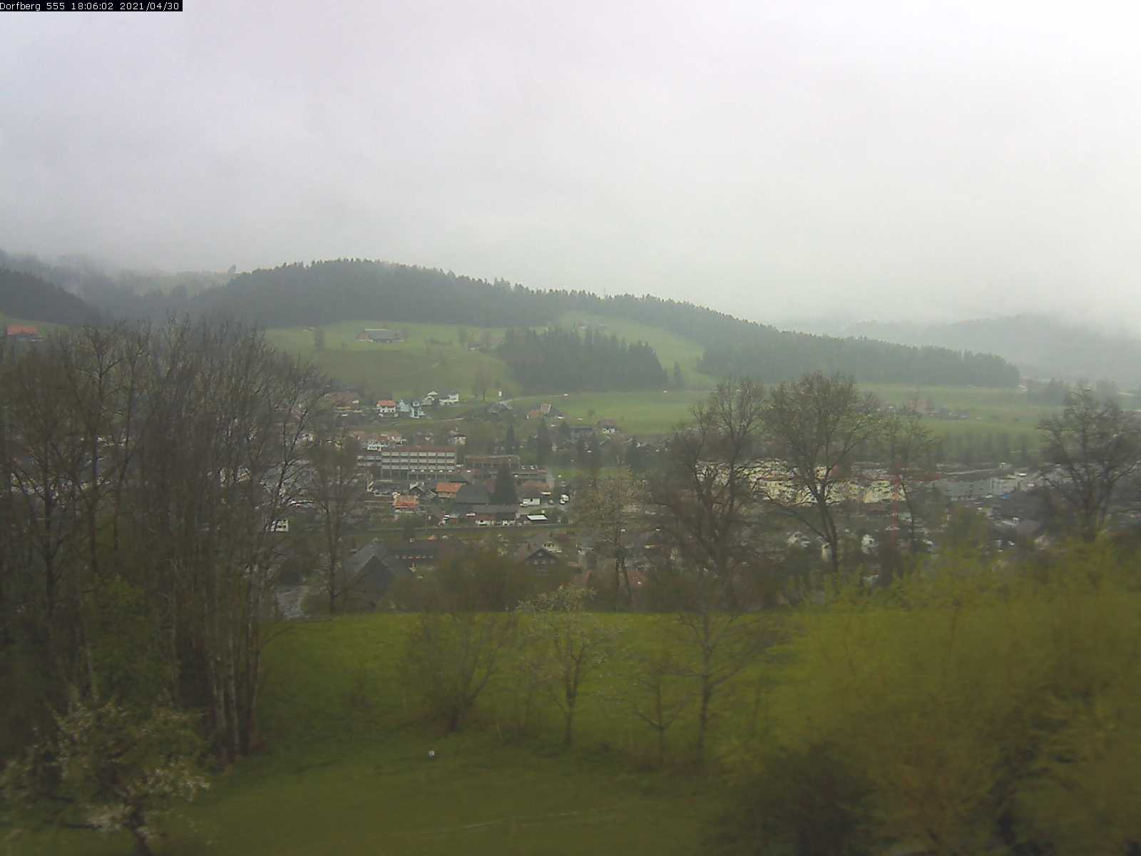 Webcam-Bild: Aussicht vom Dorfberg in Langnau 20210430-180601